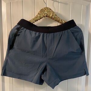 NWT Ten Thousand 5” interval short Medium Admiral Blue no liner
